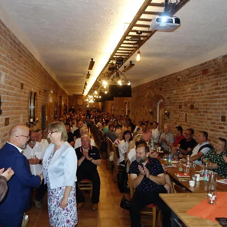 Zámeček 3*