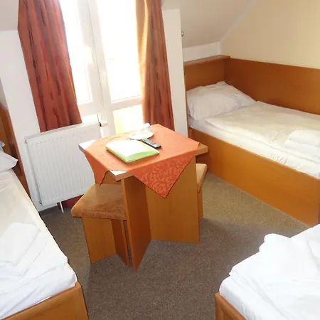 Zámeček Hotel Mikulov