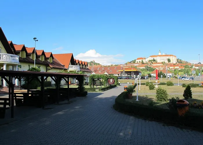 Hotel Zámeček 3*